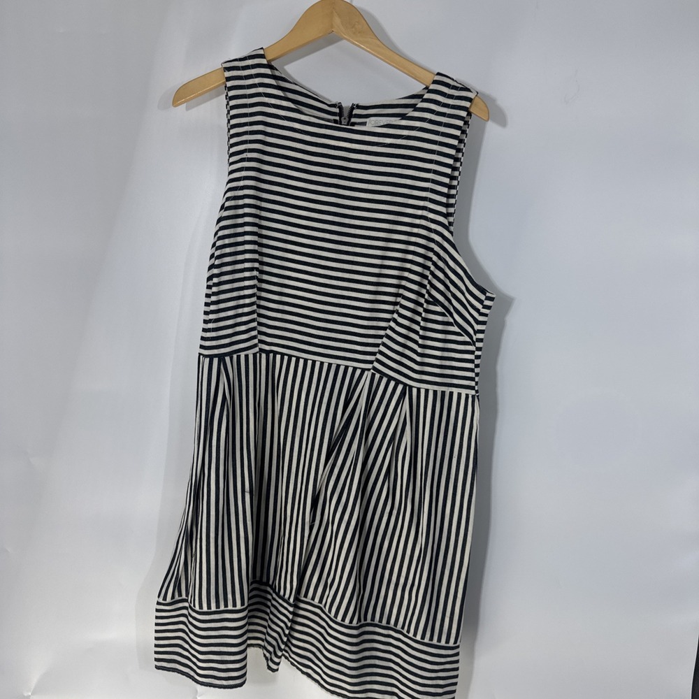 2X Forever 21+ Women's Black and White Striped A-Line Sleeveless Short‎ Dress